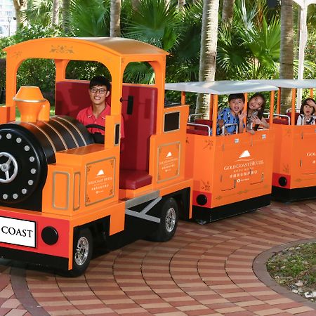 Hong Kong Gold Coast Hotel Εξωτερικό φωτογραφία The Gold Coast Family Train