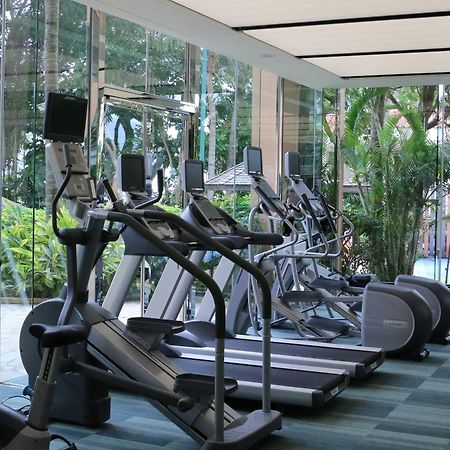 Hong Kong Gold Coast Hotel Εξωτερικό φωτογραφία A gym at a hotel