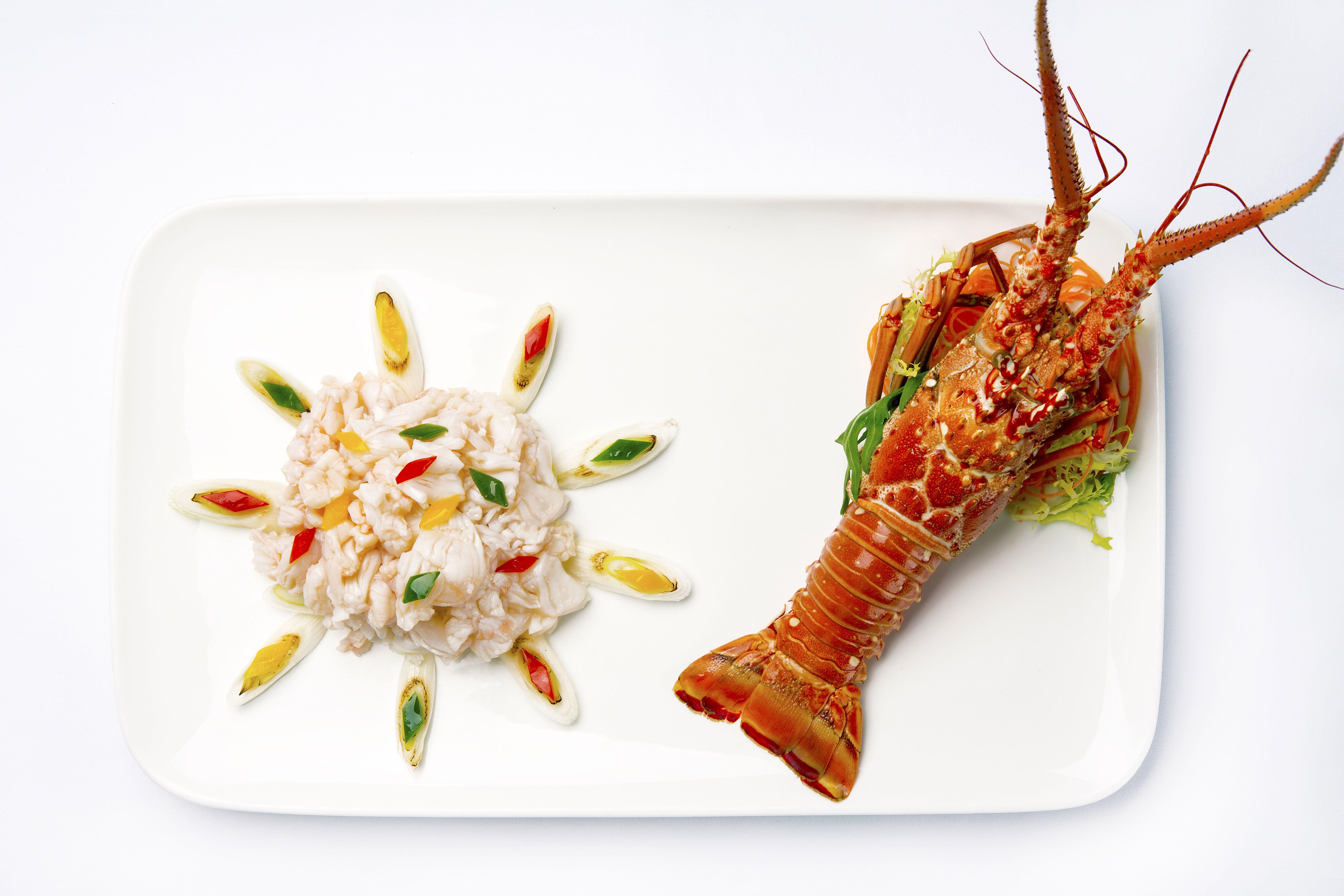 Hong Kong Gold Coast Hotel Εξωτερικό φωτογραφία A lobster prepared for consumption