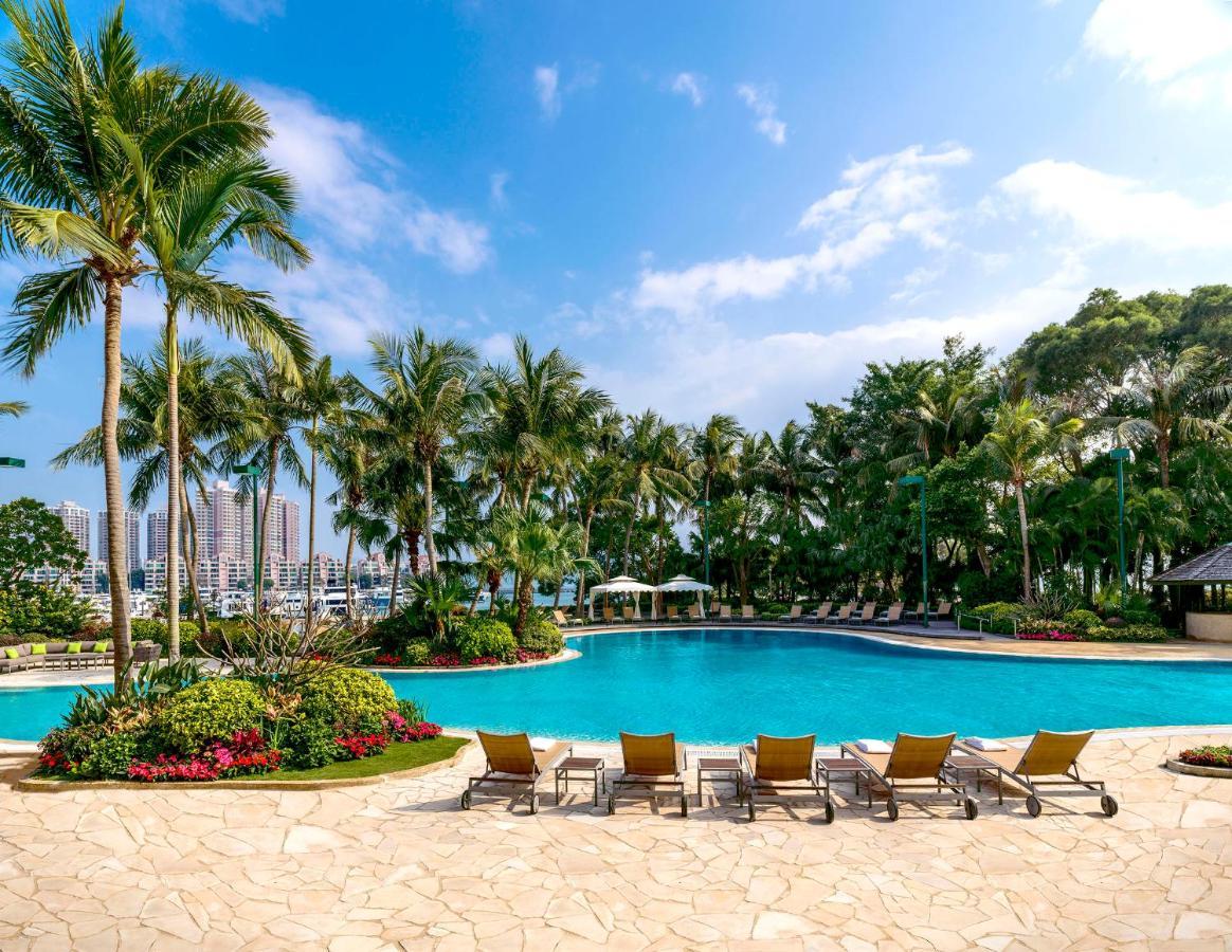 Hong Kong Gold Coast Hotel Εξωτερικό φωτογραφία The pool at the Shangri-La Hotel, Kuala Lumpur