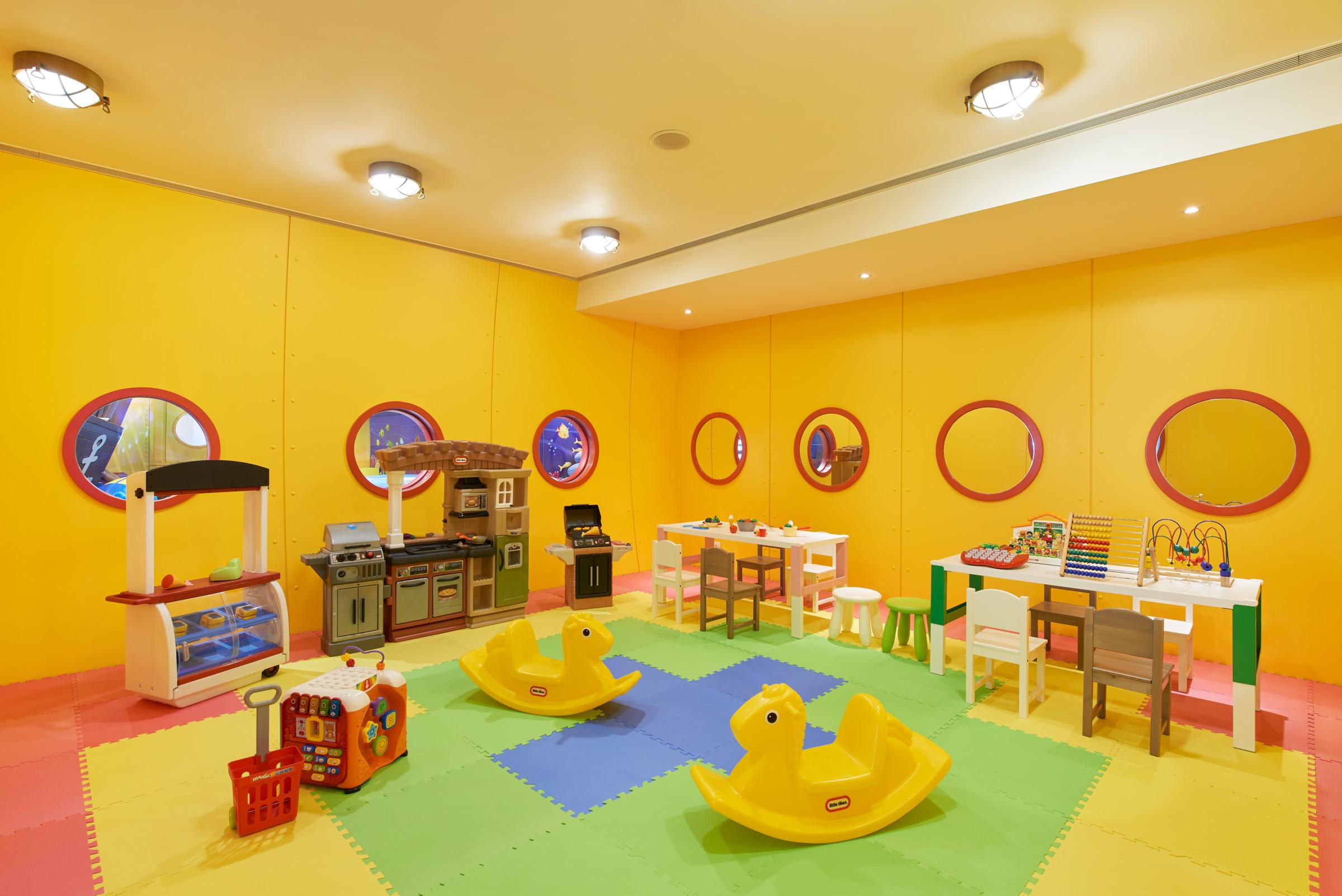 Hong Kong Gold Coast Hotel Εξωτερικό φωτογραφία The Children's Club at the Conrad Maldives