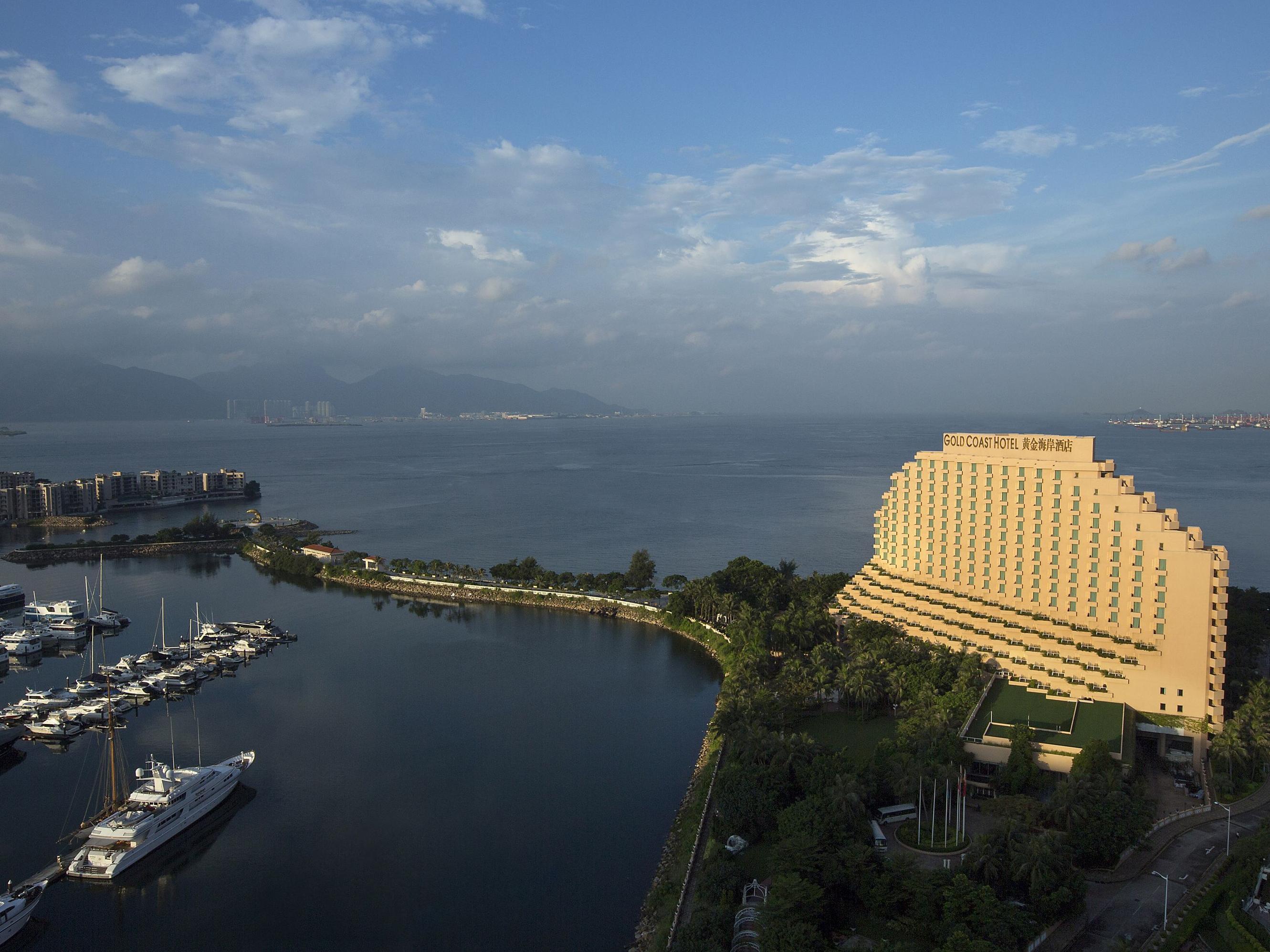 Hong Kong Gold Coast Hotel Εξωτερικό φωτογραφία The InterContinental Hong Kong