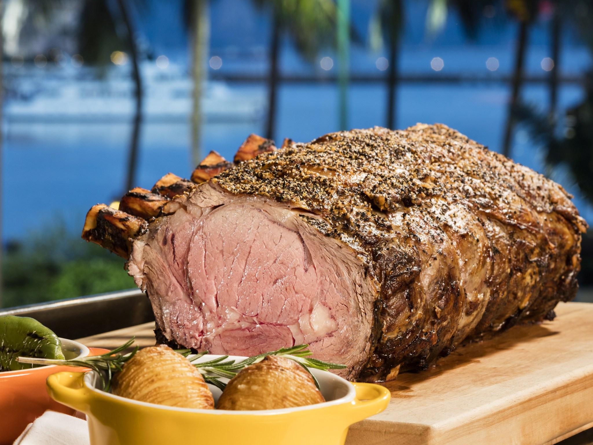 Hong Kong Gold Coast Hotel Εξωτερικό φωτογραφία A roast rib of beef