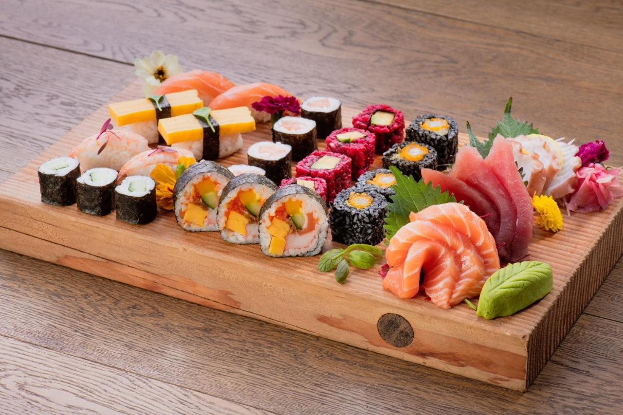 Hong Kong Gold Coast Hotel Εξωτερικό φωτογραφία Sushi